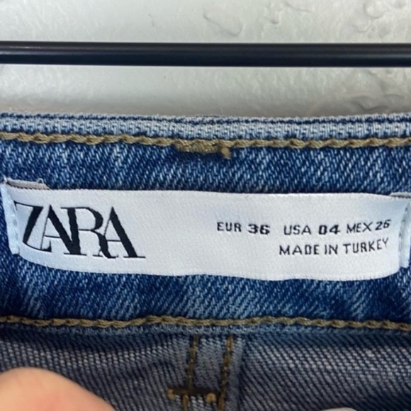 ZARA Distressed High Rise Skinny Jeans Raw Hem Size 4 - Picture 2 of 6